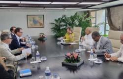 Il Ministro cubano del Commercio Estero incontra il Direttore Generale dell’UNIDO › Mondo › Granma