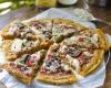 Pizza senza farina: croccante e facilissima da preparare, una ricetta originale che non ti aspettavi