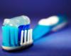 “Non bagnare lo spazzolino” e altri consigli degli esperti per la salute orale