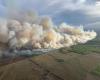 I primi incendi boschivi provocano l’evacuazione in Canada