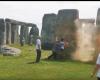 Video: gli ambientalisti hanno vandalizzato l’antico sito di Stonehenge con la vernice