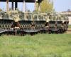 Nuovo lotto di IFV BMP-3 equipaggiati con mimetica ottica Nakidka per le forze di terra russe